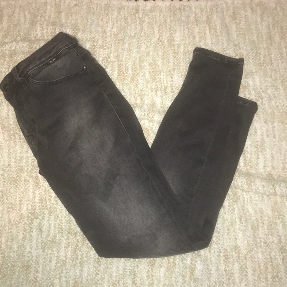 Black distressed jeans